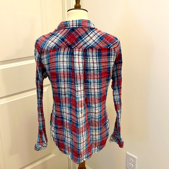 Side Stitch Button Down Shirt - Picture 2 of 5